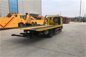 太平桥非事故拖车